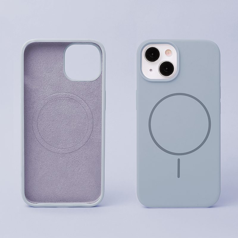 Silicone Thin Mag case for iPhone 16 Pro 6,3" light blue
