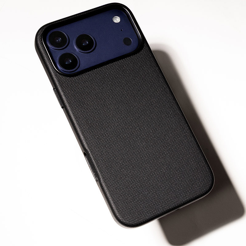Etteri Elegant Mag case for iPhone 17 Pro 6,3" black
