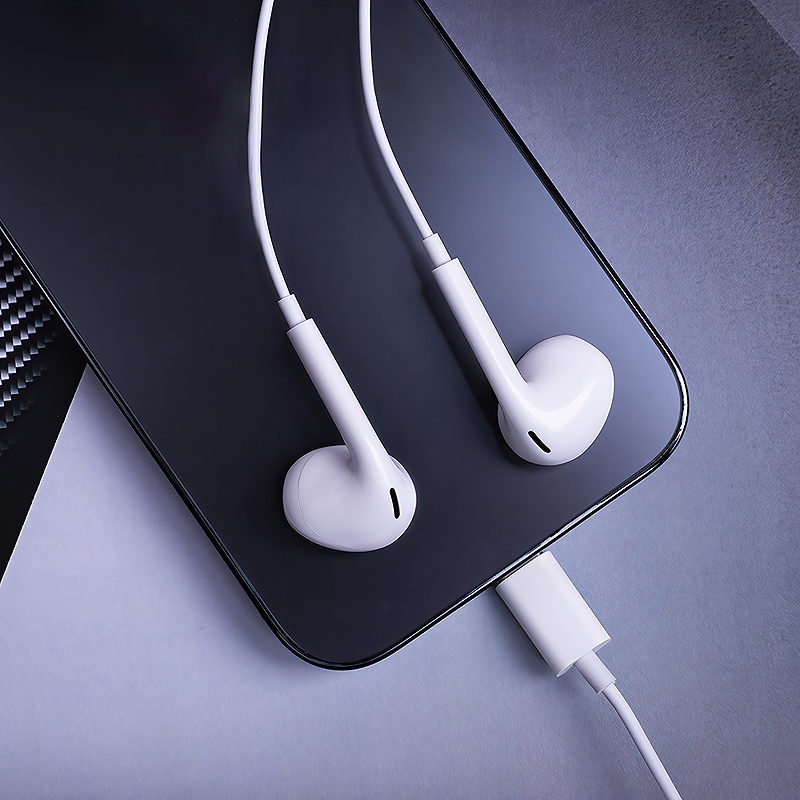 Alternative view of Maxlife wired earphones MXEP-04 USB-C white