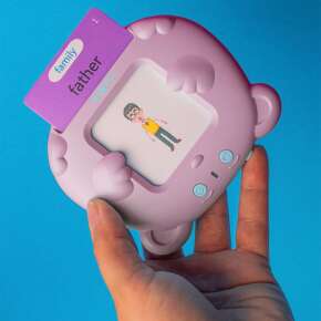 Alternative view of maXlife English learning device